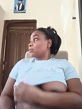 Snapshot of NicolVilla chatting on May 17, 2026, 3:01 pm NicolVilla online show from May 17, 2026, 3:01 pm