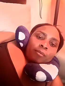Snapshot of NicolVilla chatting on April 9, 2026, 8:15 pm NicolVilla online show from April 9, 2026, 8:15 pm