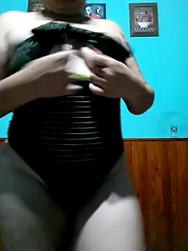 Snapshot of valkiria_08 chatting on January 5, 2025, 4:14 am valkiria 08 online show from January 5, 2025, 4:14 am