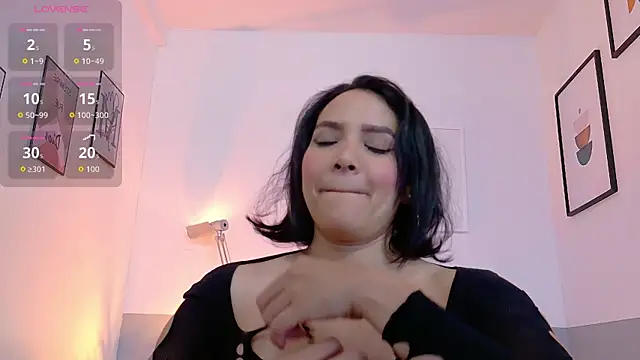 Snapshot of Sluttyandmature chatting on June 14, 2026, 6:53 pm Sluttyandmature online show from June 14, 2026, 6:53 pm