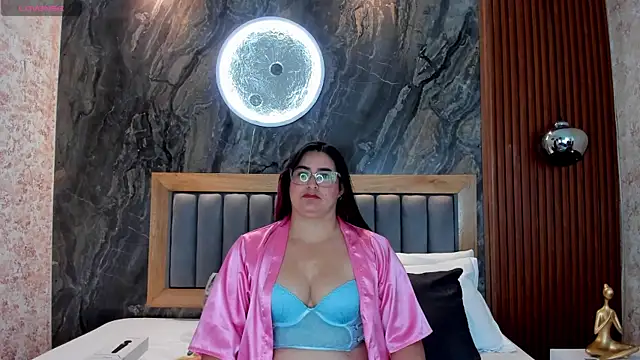 BellaPeers  online show from October 8, 2025, 12:07 pm