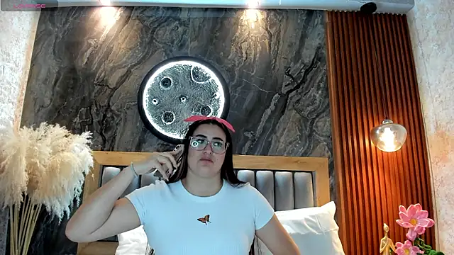 BellaPeers  online show from April 29, 2026, 10:52 am