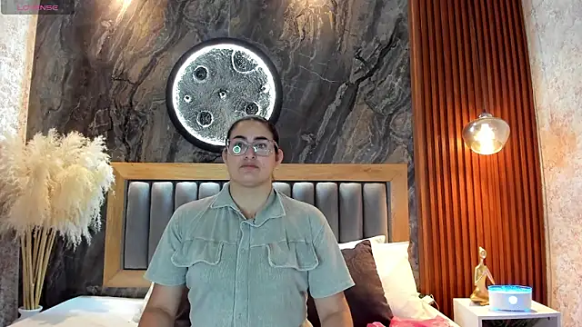 BellaPeers  online show from May 20, 2026, 11:40 am