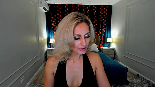 MuseOfStage online show from November 11, 2025, 12:00 pm