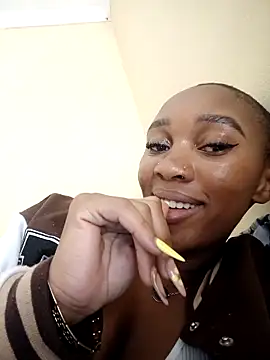 Shria107 online show from November 2, 2025, 8:14 pm