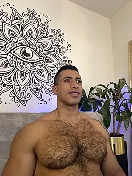 aaroncolombia online show from October 23, 2025, 9:02 pm