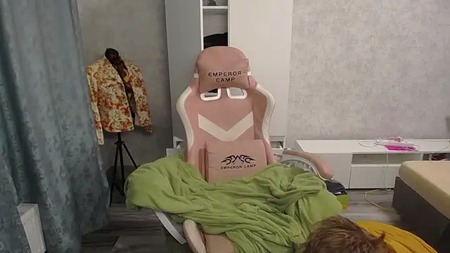 Snapshot of sweetserenity5 chatting on February 14, 2025, 8:37 pm sweetserenity5 online show from February 14, 2025, 8:37 pm