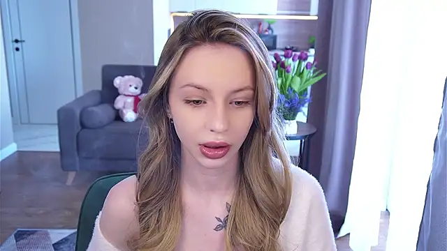 Snapshot of wowmolly chatting on March 11, 2026, 10:09 am wowmolly online show from March 11, 2026, 10:09 am