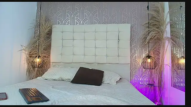 Snapshot of LeylaRangel chatting on November 6, 2025, 3:43 am LeylaRangel online show from November 6, 2025, 3:43 am