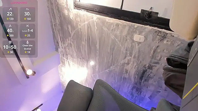 juliasprousse  online show from February 27, 2025, 4:24 am
