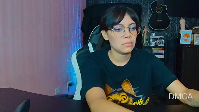 Snapshot of Drea_Foox chatting on October 9, 2025, 2:56 am Drea Foox online show from October 9, 2025, 2:56 am