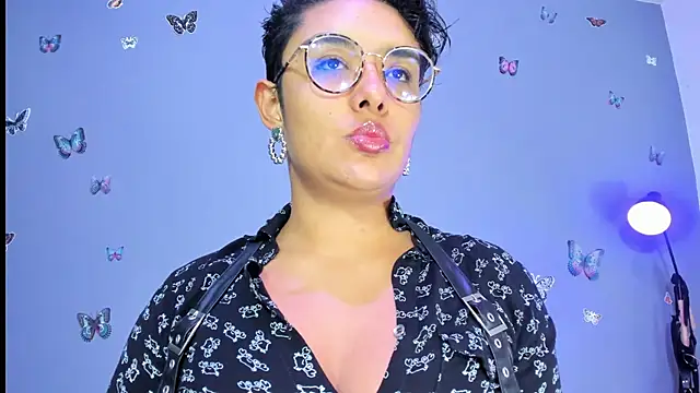 Kaira mosse online show from November 9, 2025, 12:31 pm