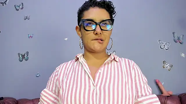 Kaira mosse online show from October 10, 2025, 10:38 am