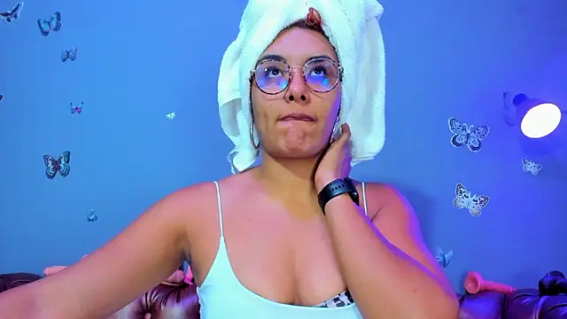 Snapshot of Kaira_mosse chatting on March 14, 2026, 12:22 pm Kaira mosse online show from March 14, 2026, 12:22 pm