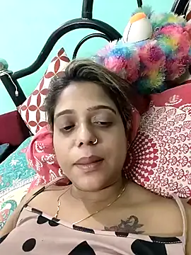 Snapshot of Somee77 chatting on February 5, 2025, 10:11 pm Somee77 online show from February 5, 2025, 10:11 pm