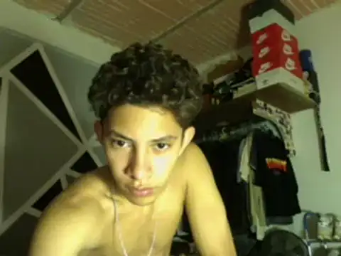 Snapshot of ferchitibellako chatting on November 10, 2025, 5:34 am ferchitibellako online show from November 10, 2025, 5:34 am