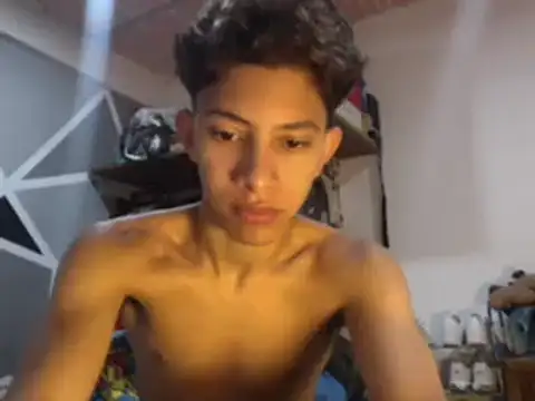 Snapshot of ferchitibellako chatting on January 2, 2025, 9:39 pm ferchitibellako online show from January 2, 2025, 9:39 pm