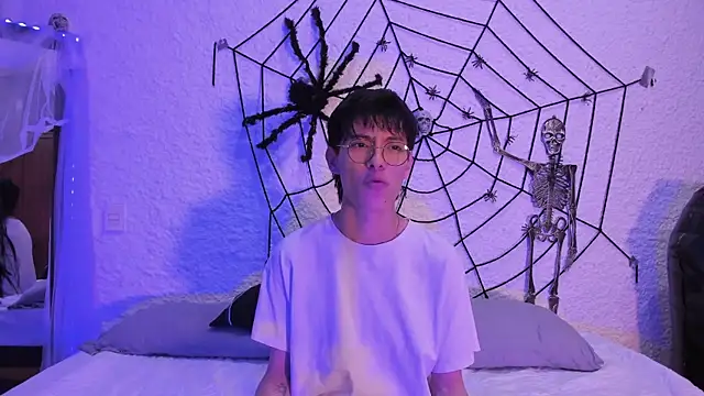 Snapshot of alexandersawyer chatting on October 8, 2025, 4:14 am alexandersawyer online show from October 8, 2025, 4:14 am