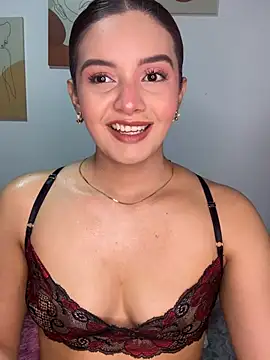 Melanyprada online show from June 16, 2026, 5:18 am