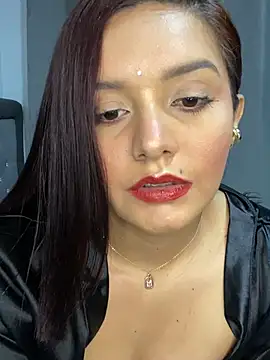 Melanyprada online show from February 3, 2026, 6:40 am