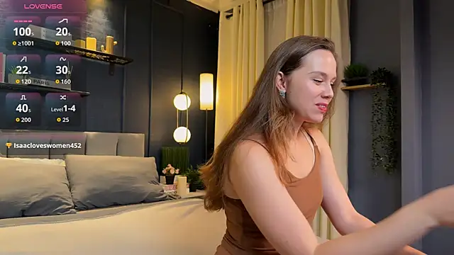 Snapshot of Julie_Rhodes chatting on October 12, 2025, 12:50 pm Julie Rhodes online show from October 12, 2025, 12:50 pm