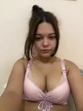 BranquinhaRj177 online show from February 13, 2026, 5:40 am