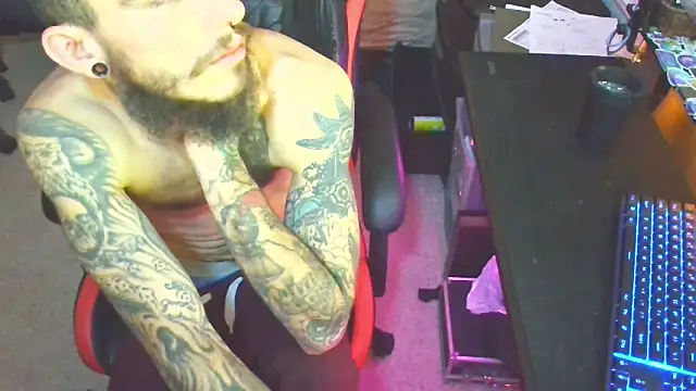 XMeF10 online show from January 31, 2025, 3:20 am