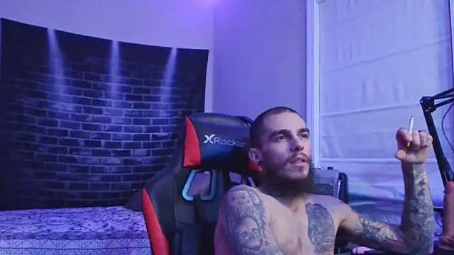 XMeF10 online show from January 25, 2025, 5:07 am