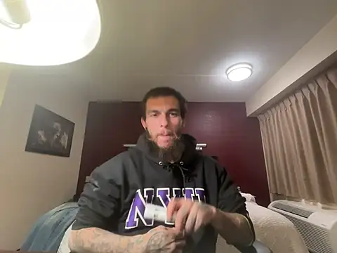 Snapshot of XMeF10 chatting on December 22, 2025, 1:17 am XMeF10 online show from December 22, 2025, 1:17 am