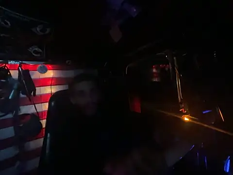 Snapshot of XMeF10 chatting on December 5, 2025, 2:54 am XMeF10 online show from December 5, 2025, 2:54 am