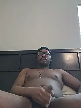 Snapshot of Hotcock100 chatting on June 8, 2026, 5:24 pm Hotcock100 online show from June 8, 2026, 5:24 pm
