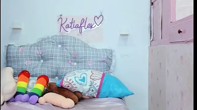 Katiaflex online show from March 12, 2025, 5:02 am