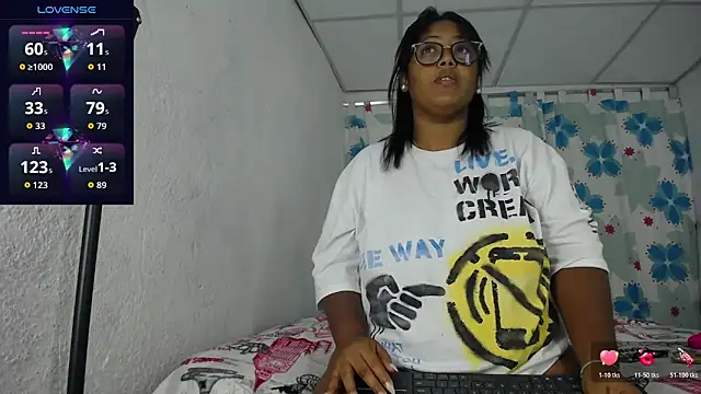 miajoseph  online show from April 23, 2026, 3:35 am