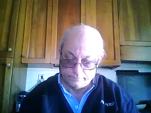 Snapshot of gianbragallini chatting on April 9, 2026, 1:39 pm gianbragallini online show from April 9, 2026, 1:39 pm
