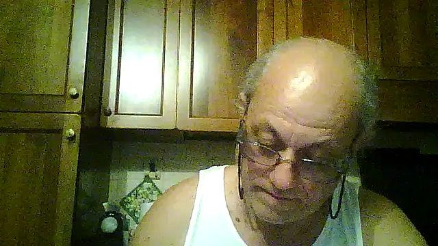 Snapshot of gianbragallini chatting on July 27, 2026, 7:54 pm gianbragallini online show from July 27, 2026, 7:54 pm