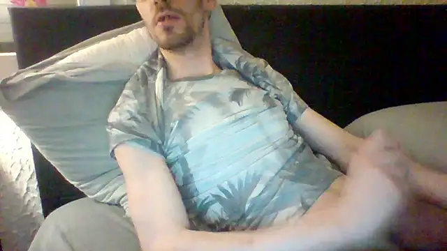 Snapshot of passif520 chatting on March 13, 2025, 8:43 pm passif520 online show from March 13, 2025, 8:43 pm