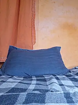 HelenHoltz online show from March 31, 2026, 2:02 am