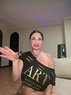Snapshot of MichelleCara chatting on July 28, 2026, 8:45 pm MichelleCara online show from July 28, 2026, 8:45 pm