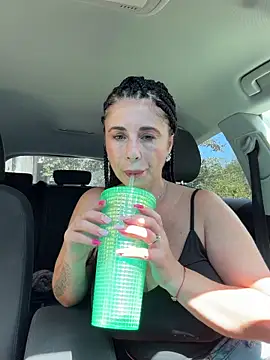 Snapshot of MichelleCara chatting on August 6, 2026, 12:55 pm MichelleCara online show from August 6, 2026, 12:55 pm