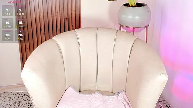 Snapshot of kenayfox chatting on March 19, 2026, 7:52 am kenayfox online show from March 19, 2026, 7:52 am