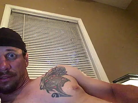 Snapshot of Highfrog1 chatting on June 18, 2026, 2:32 am Highfrog1 online show from June 18, 2026, 2:32 am