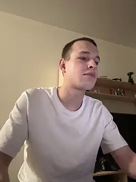 pretty roman online show from March 11, 2026, 6:35 pm