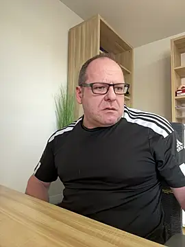 coupleLatinaLovers online show from January 24, 2025, 11:04 am