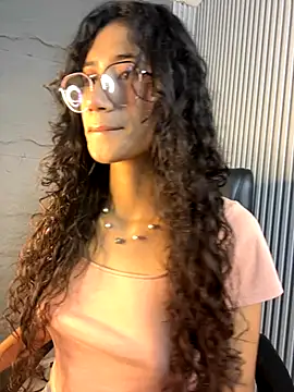 KaitlynLoveCam online show from December 3, 2025, 12:23 am