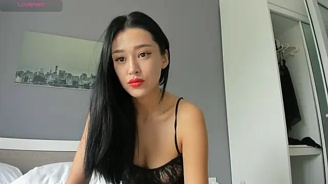 Snapshot of yumisunn chatting on November 12, 2025, 4:05 am yumisunn online show from November 12, 2025, 4:05 am