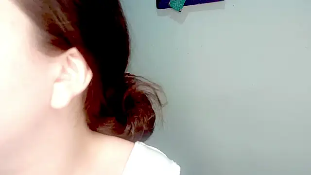 PetiteIvoryQueen19 online show from May 5, 2026, 4:04 am