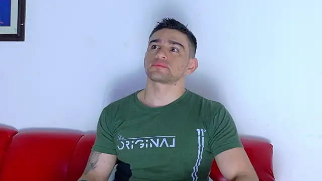 Sexy Alejandro  online show from March 12, 2026, 12:09 pm