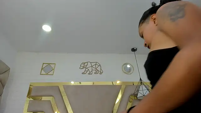Snapshot of rave_connor chatting on June 3, 2026, 5:50 pm rave connor online show from June 3, 2026, 5:50 pm