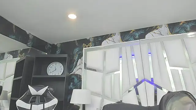 Snapshot of rave_connor chatting on March 21, 2026, 7:18 pm rave connor online show from March 21, 2026, 7:18 pm