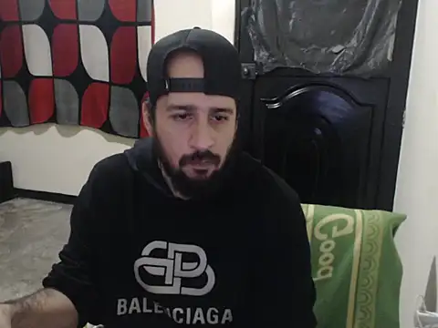 leonamable12 online show from February 26, 2026, 6:46 am